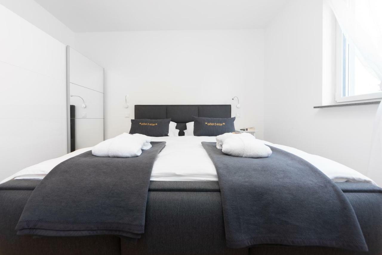 Апартаменты Eifel5Star - Burgfriedstrasse Даун Экстерьер фото